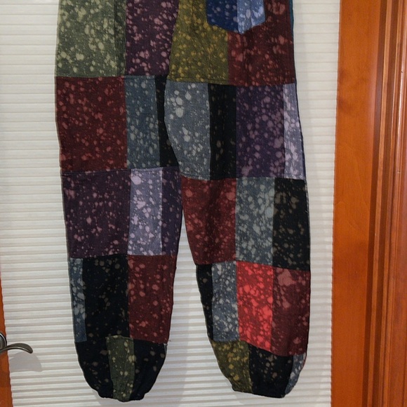 Patchwork joggers, size L/XL with front pockets handmade in Nepal - Picture 9 of 11